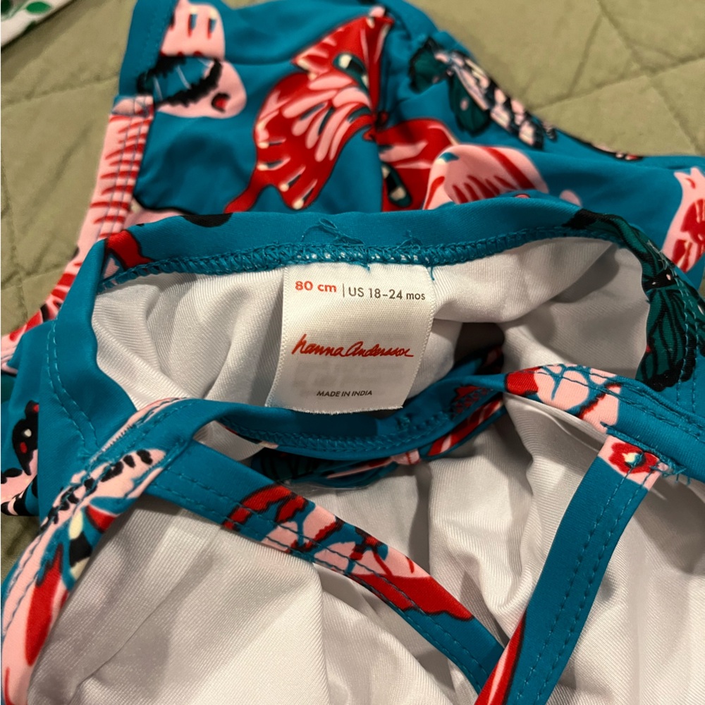 Hanna Andersson Swimsuit 12-18m (80) - Butterfly Print - Picture 3 of 6